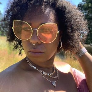 Pink diva sunglasses